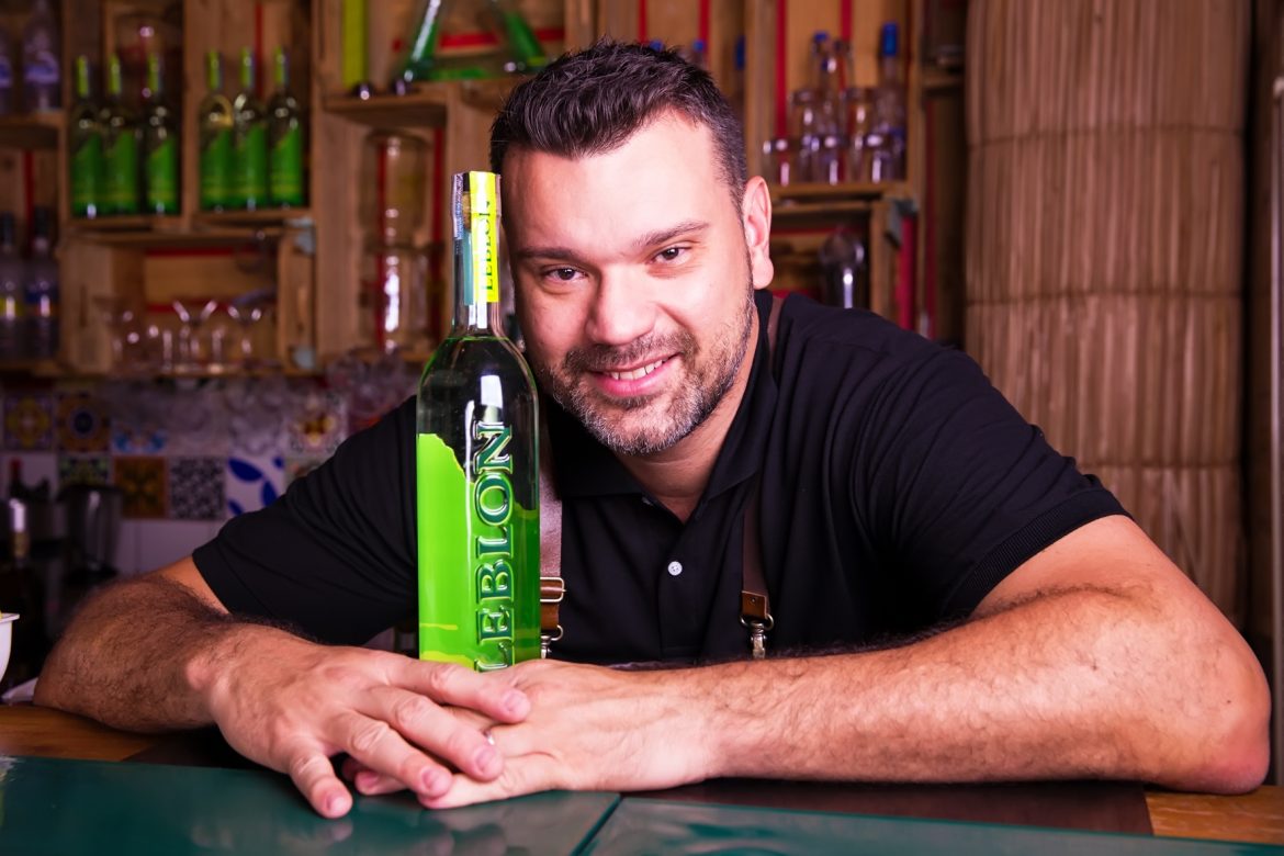 Casa Momus Recebe o Barman Alex Mesquita para Guest Bartender!