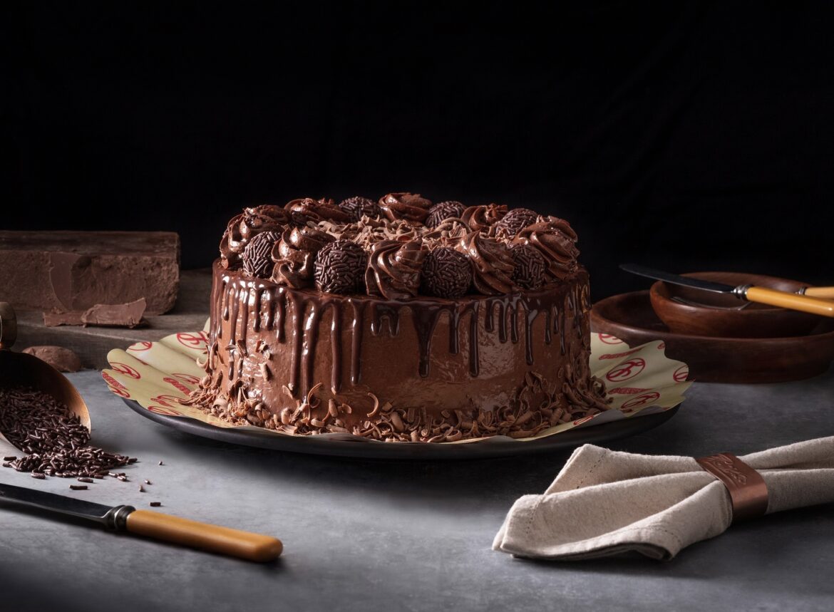 Torta de Chocolate Belga e Doce de Leite Gourmet é a dica do Lecadô para o Dia dos Pais