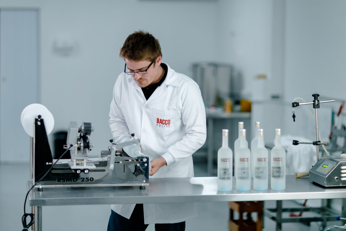 Bacco Spirit cria primeira linha de drinques concentrados do mundo