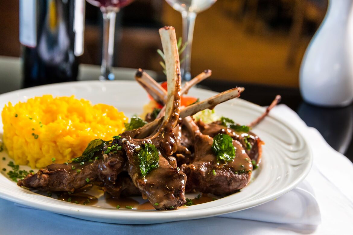 Rede Windsor Hoteis oferece jantar especial em homenagem ao Dia Internacional da Mulher