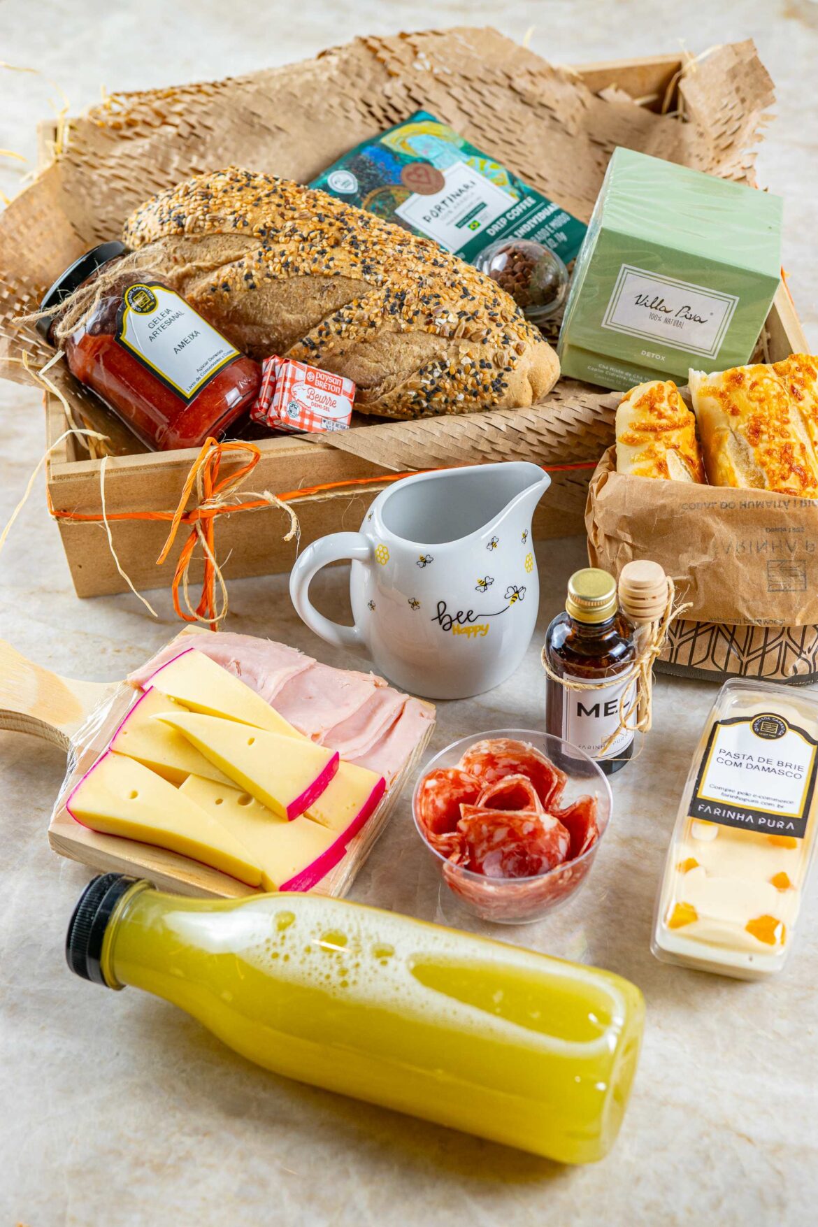 Empório Farinha Pura lança catálogo especial de cestas para o Dia das Mães