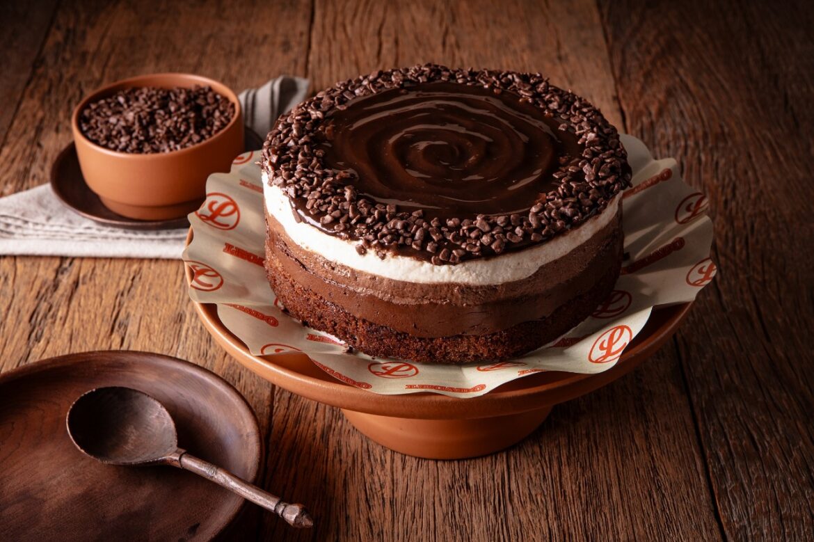 Lecadô lança Torta Mousse 3 Chocolates para o Dia das Mães com edição limitada