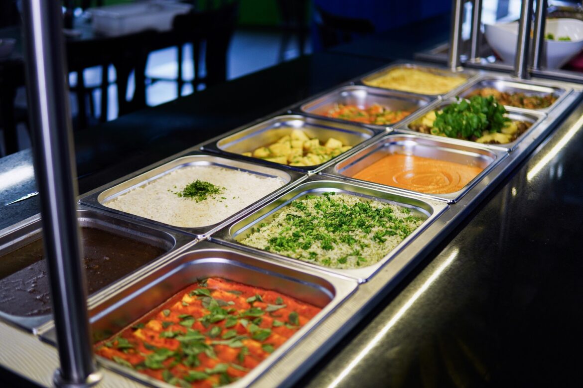 Buffet do Bar do Zeca Pagodinho aposta em culinária afetiva com toque de boteco no NorteShopping