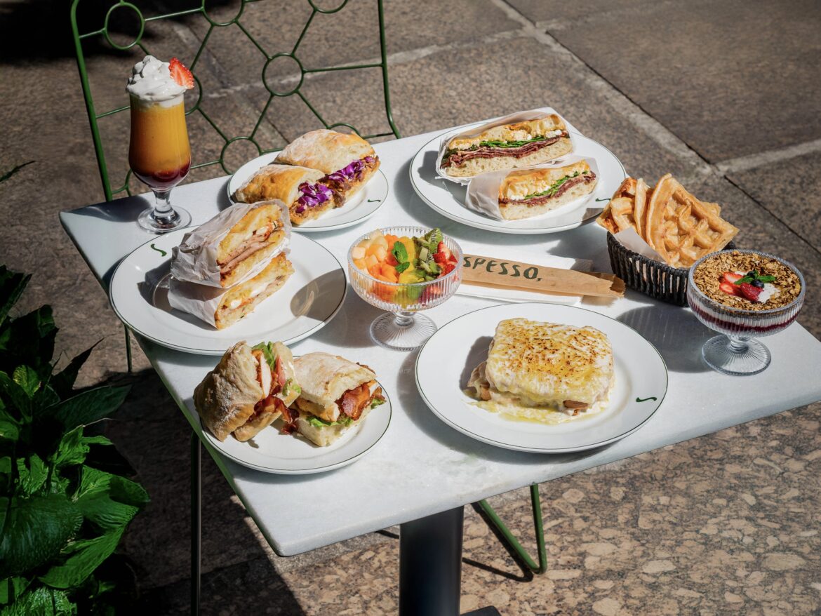 Spesso celebra o Dia dos Pais com brunch no jardim de Burle Marx