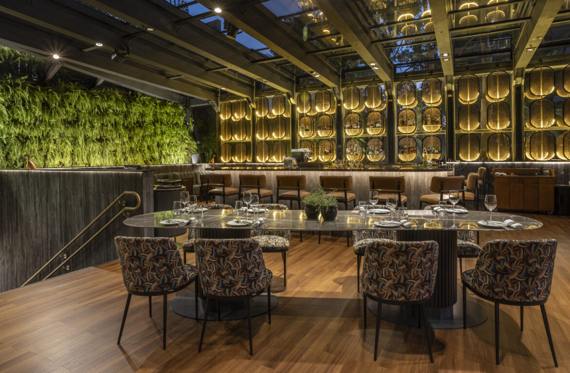 Must Restaurant celebra Dia dos Namorados com menu autoral de seis etapas e open bar com Champagne Perrier-Jouët