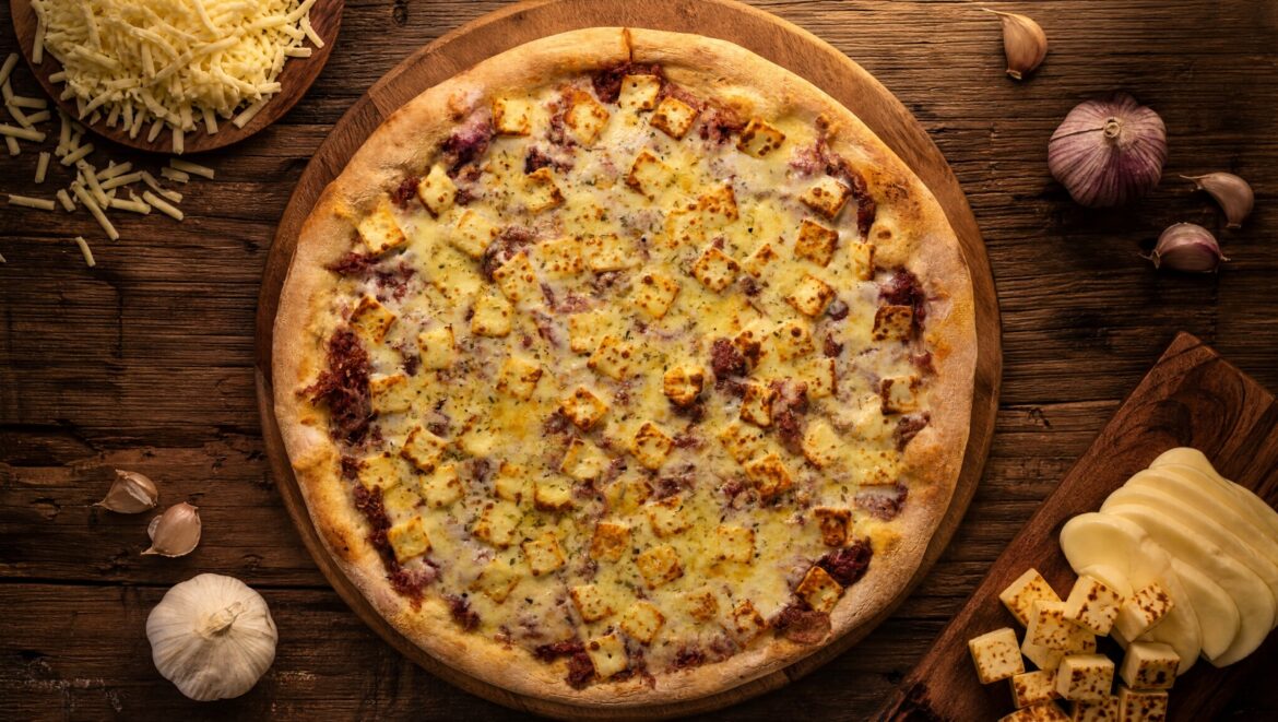 O Forno Rio lança cinco novas pizzas com sabores autorais, doces e veganos