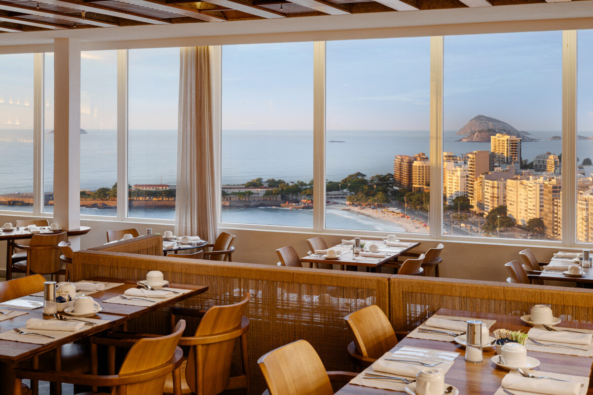 Brunch de Dia dos Pais no Skylab une alta gastronomia e vista panorâmica de Copacabana