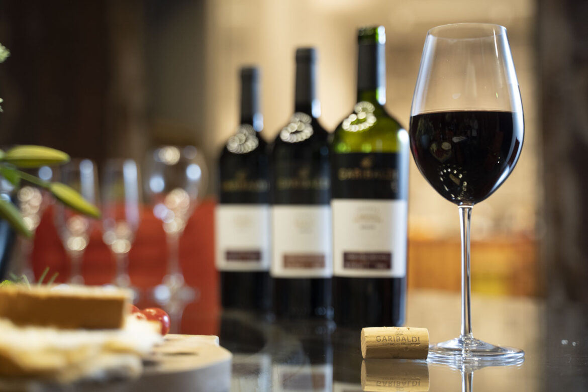 Cooperativa Vinícola Garibaldi reforça presença no mercado nacional durante a ProWine SP
